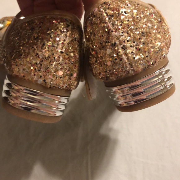 COPY - Fashi silver & gold sparkle girls shoes size 28/190. EUC.Run small listi… - Picture 4 of 6